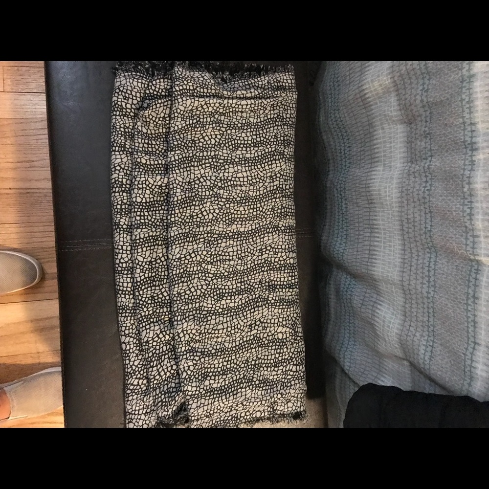 Black infinity scarf
